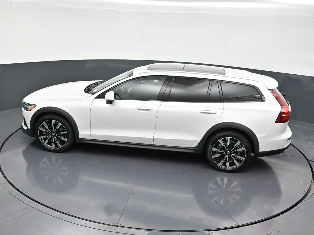 2022 Volvo V60 Cross Country 4DR AWD T5