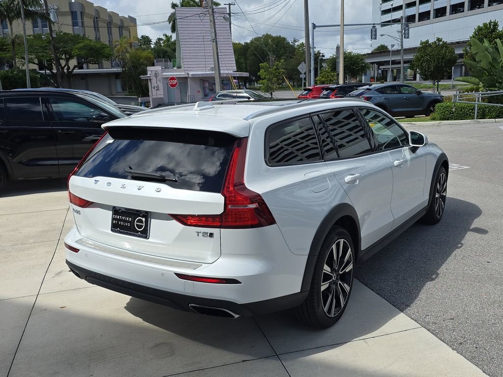 2022 Volvo V60 Cross Country 4DR AWD T5