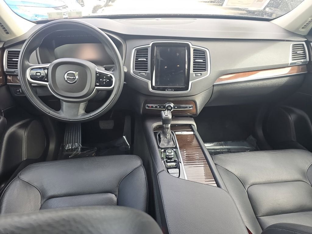 2019 Volvo XC90 Momentum