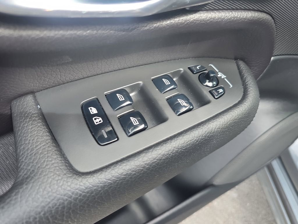 2019 Volvo XC90 Momentum