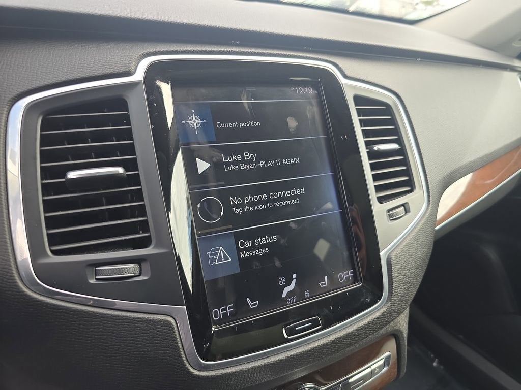 2019 Volvo XC90 Momentum