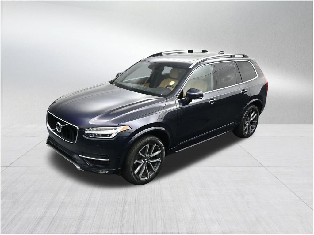 2016 Volvo XC90 T6 Momentum