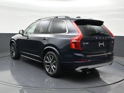 2016 Volvo XC90 T6 Momentum