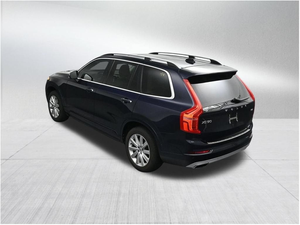 2017 Volvo XC90 Momentum