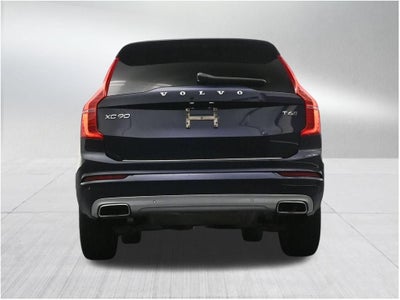 2017 Volvo XC90 Momentum