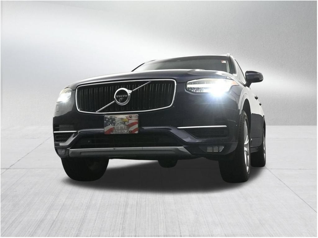2017 Volvo XC90 Momentum