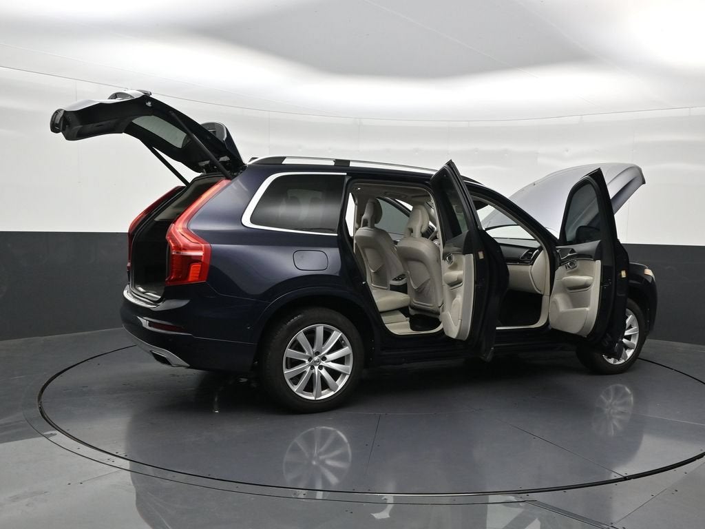 2017 Volvo XC90 Momentum