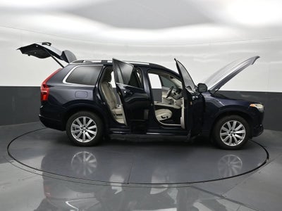 2017 Volvo XC90 Momentum