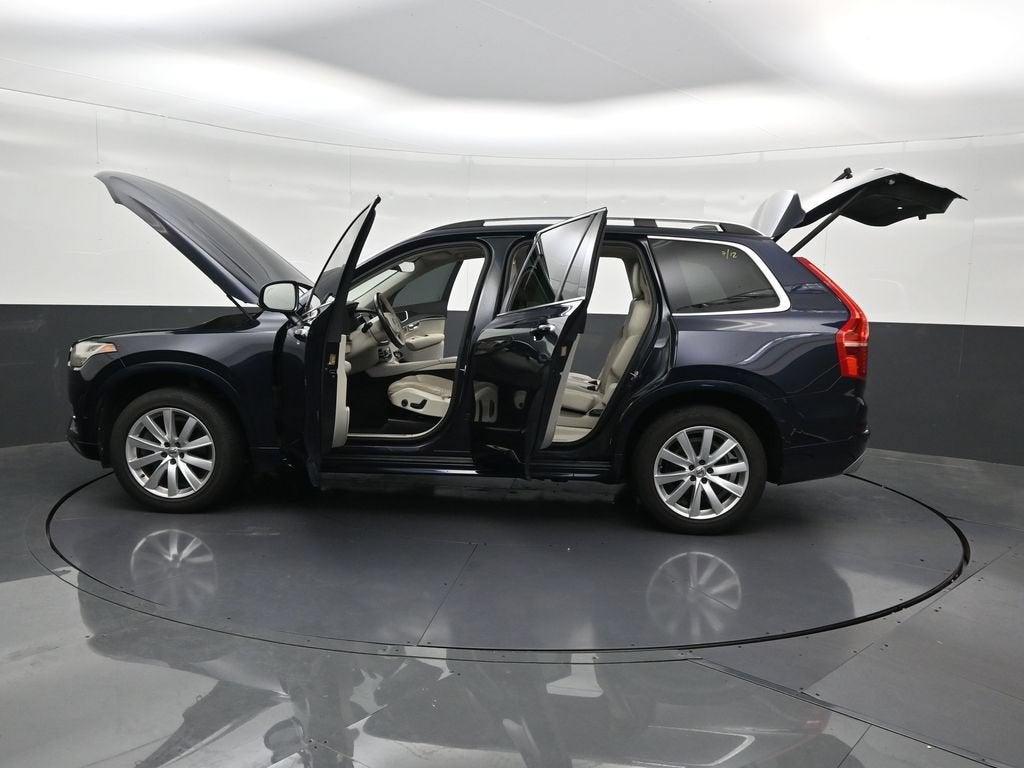 2017 Volvo XC90 Momentum