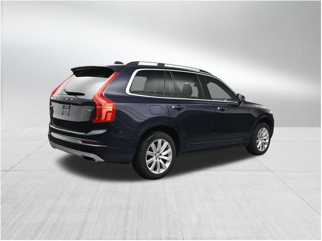 2017 Volvo XC90 Momentum