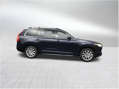 2017 Volvo XC90 Momentum