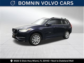 2017 Volvo XC90 Momentum