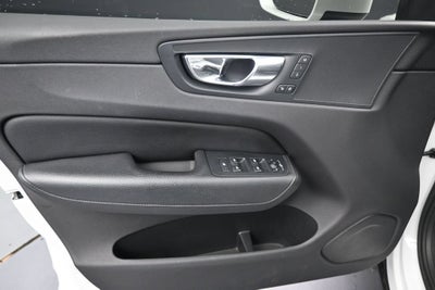 2018 Volvo XC60 Momentum
