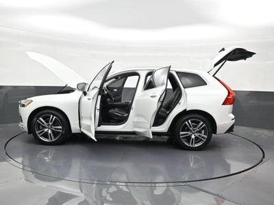 2018 Volvo XC60 Momentum