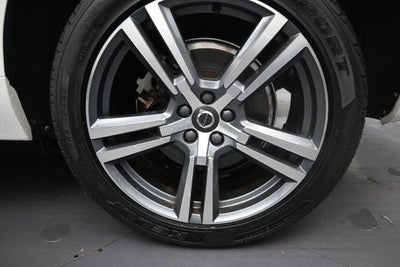 2018 Volvo XC60 Momentum