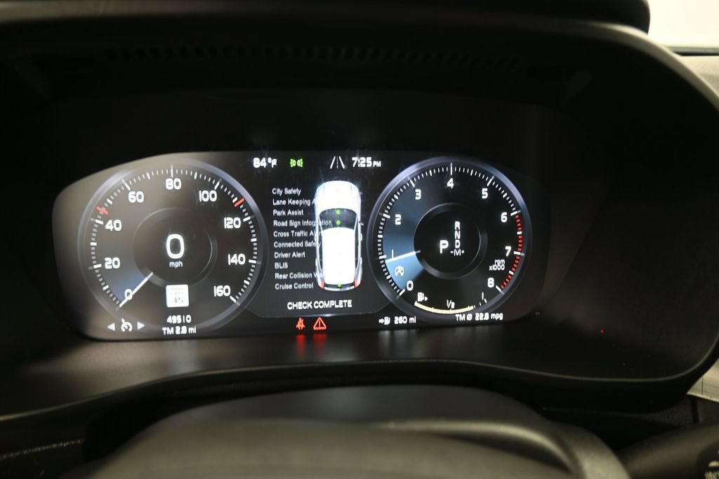 2021 Volvo XC40 Momentum