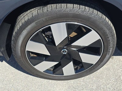 2024 Volvo XC60 Recharge Plug-In Hyb Plus Dark Theme