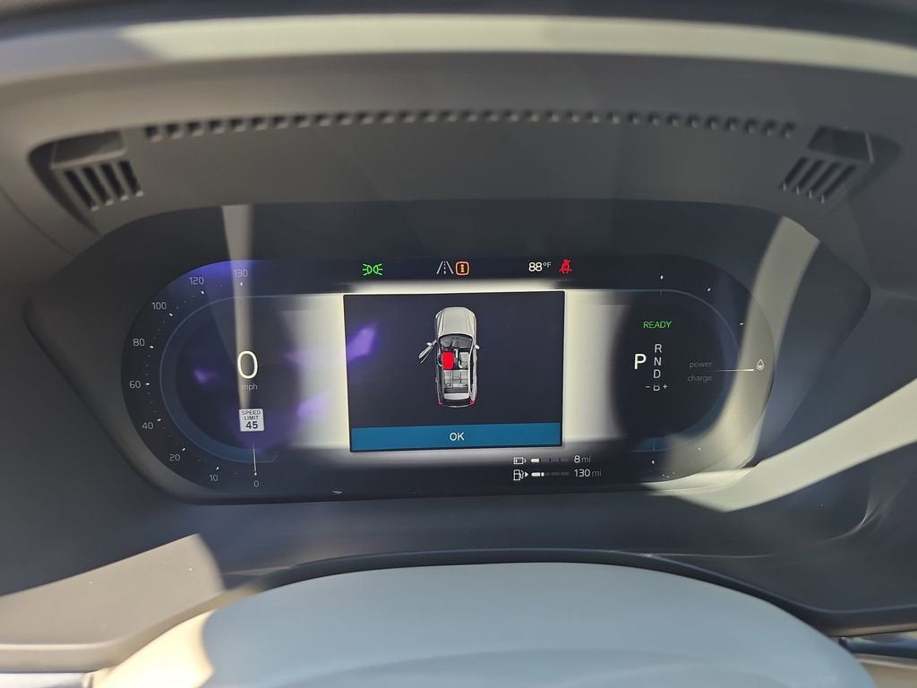 2024 Volvo XC60 Recharge Plug-In Hyb Plus Dark Theme