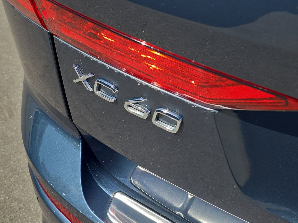 2024 Volvo XC60 Recharge Plug-In Hyb Plus Dark Theme