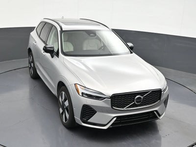 2024 Volvo XC60 Recharge Plug-In Hybrid T8 Ultimate Dark Theme