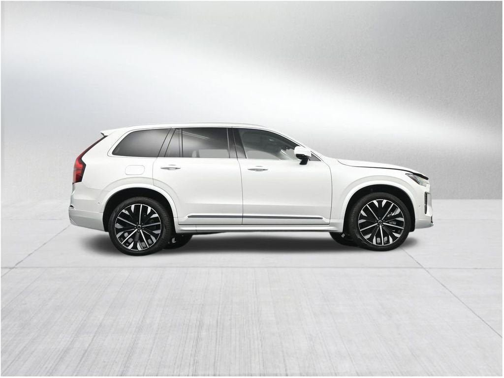 2025 Volvo XC90 Plug-In Hybrid Plus