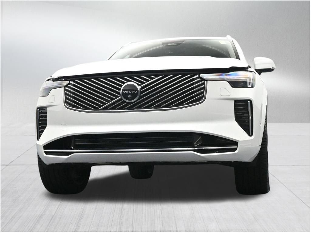 2025 Volvo XC90 Plug-In Hybrid Plus