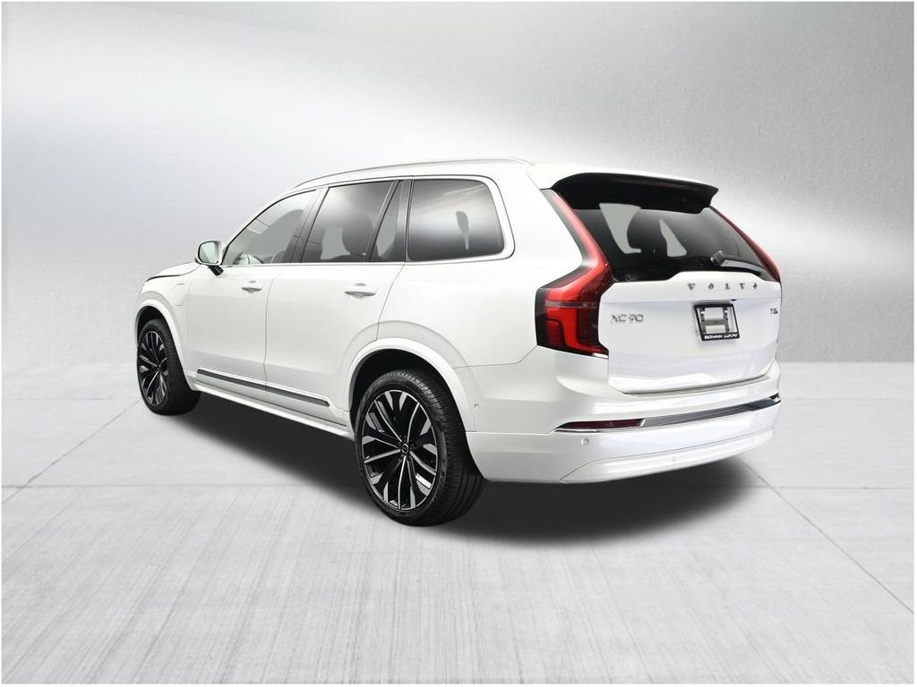 2025 Volvo XC90 Plug-In Hybrid Plus