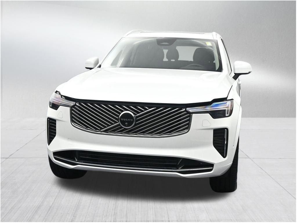 2025 Volvo XC90 Plug-In Hybrid Plus