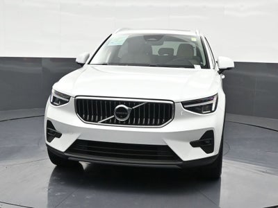 2023 Volvo XC40 Plus Bright Theme
