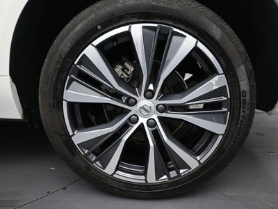 2022 Volvo XC60 Momentum