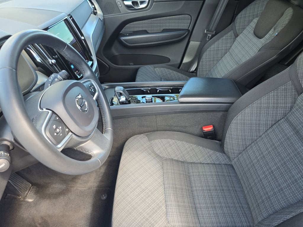 2023 Volvo XC60 Core