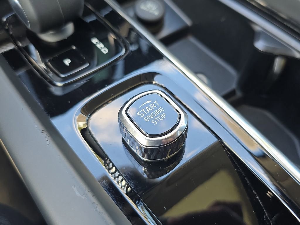 2023 Volvo XC60 Core