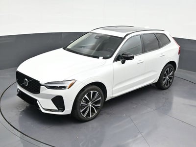 2023 Volvo XC60 Plus Dark Theme