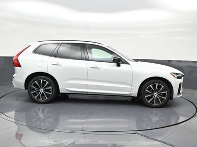 2023 Volvo XC60 Plus Dark Theme