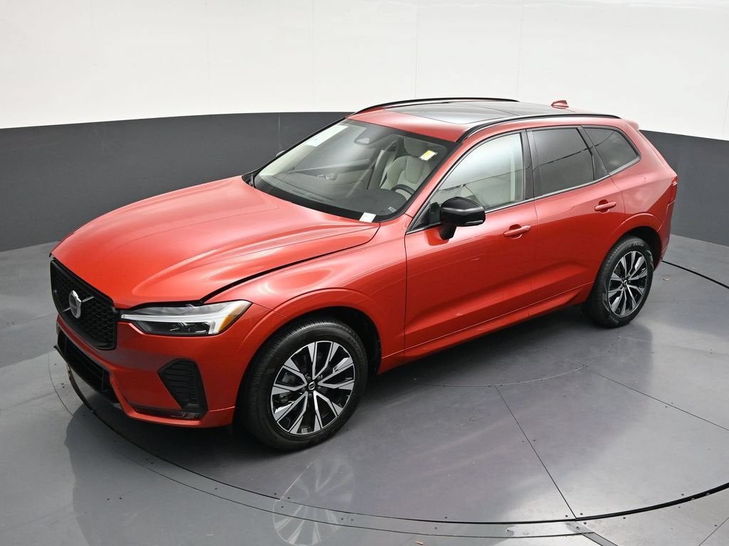 2024 Volvo XC60 Core Dark Theme