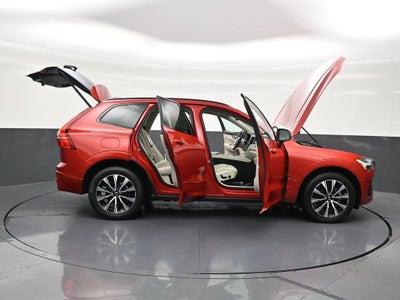 2024 Volvo XC60 Core Dark Theme