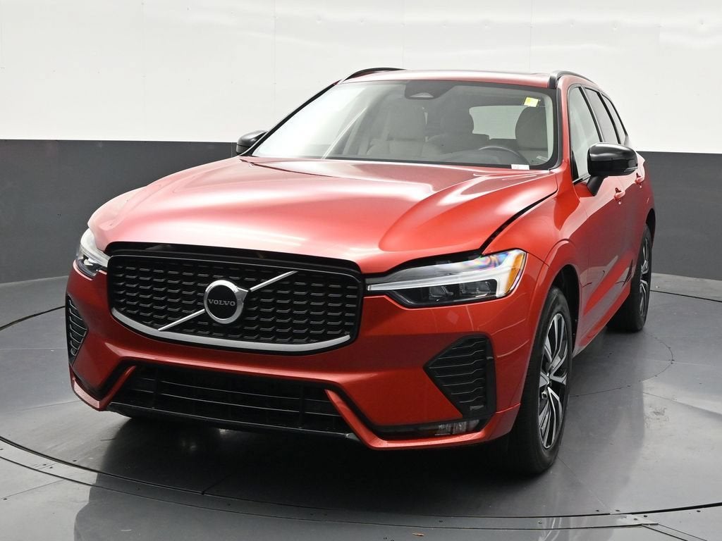 2024 Volvo XC60 Core Dark Theme