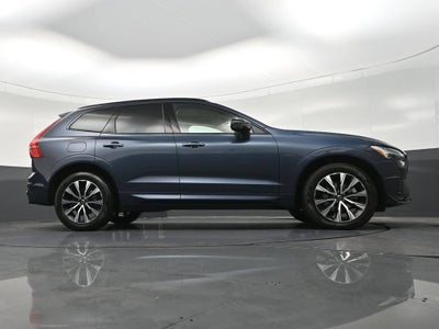 2024 Volvo XC60 B5 Core Dark Theme