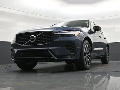 2024 Volvo XC60 B5 Core Dark Theme