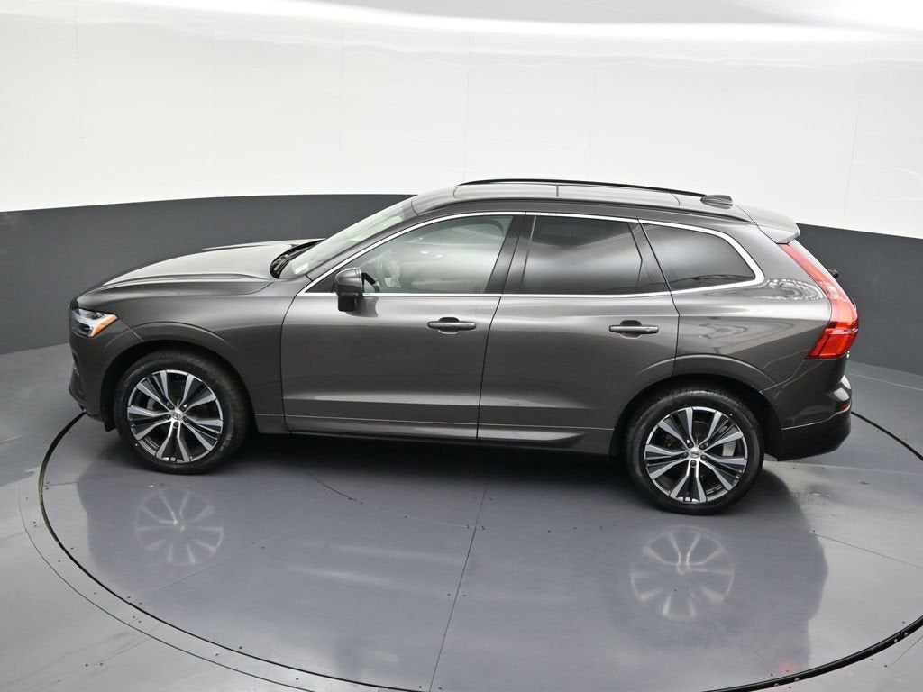 2022 Volvo XC60 Momentum
