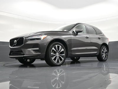 2022 Volvo XC60 Momentum
