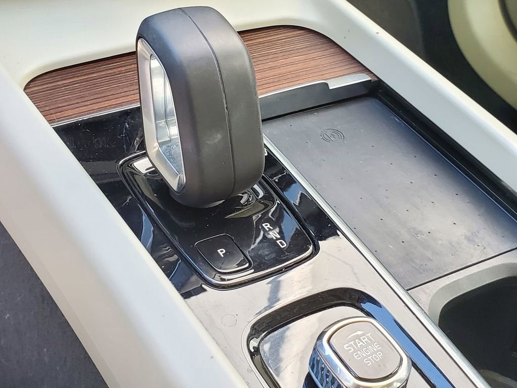 2022 Volvo XC60 Momentum