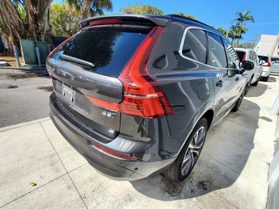 2022 Volvo XC60 Momentum