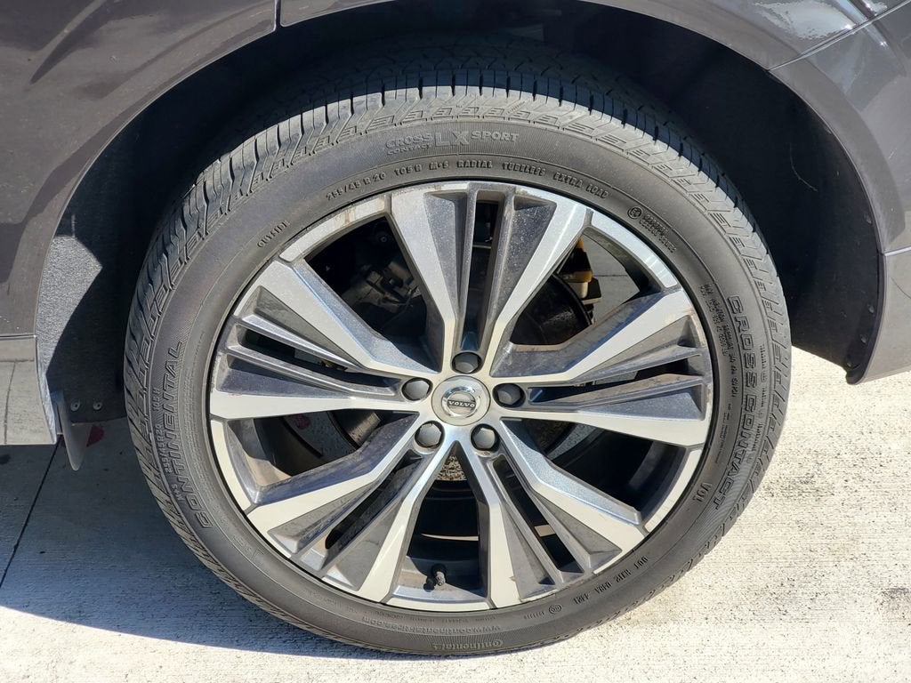 2022 Volvo XC60 Momentum