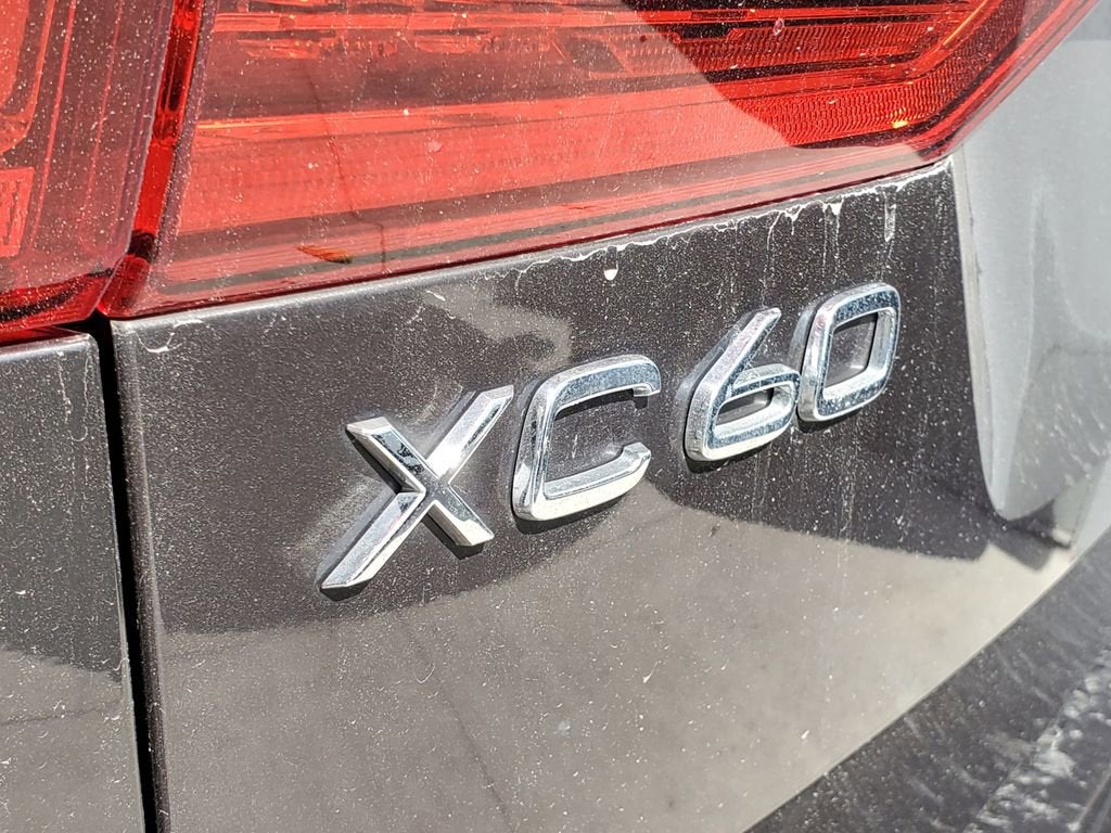 2022 Volvo XC60 Momentum