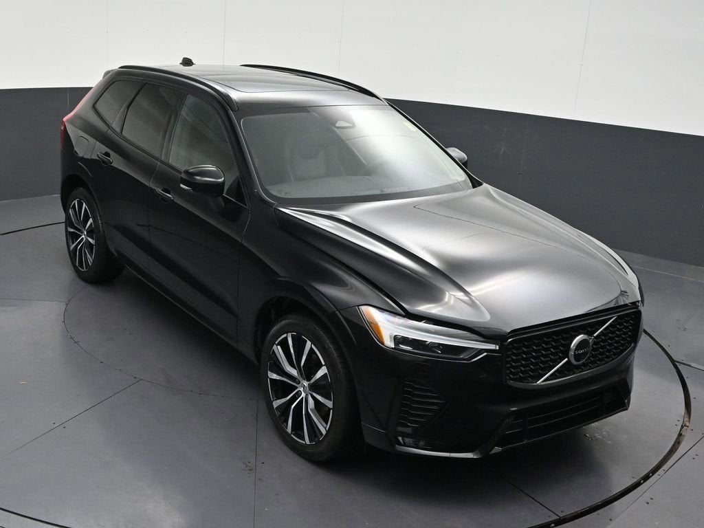 2024 Volvo XC60 B5 Plus Dark Theme