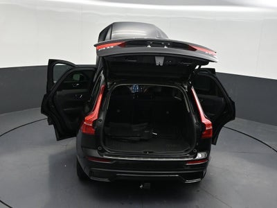 2024 Volvo XC60 B5 Plus Dark Theme