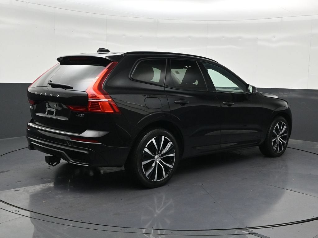 2024 Volvo XC60 B5 Plus Dark Theme
