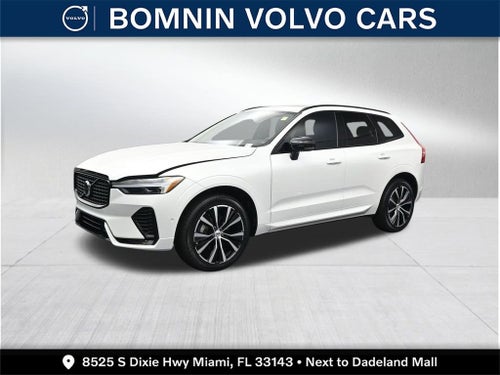 2024 Volvo XC60 Plus Dark Theme
