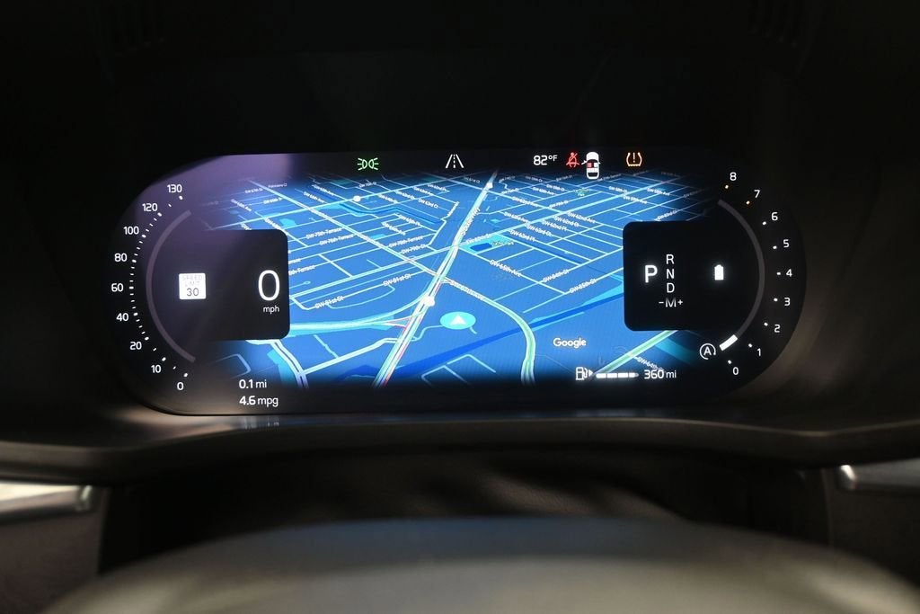 2024 Volvo XC60 Plus Dark Theme